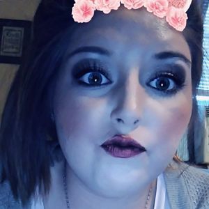 Meet your Posher, Nikki